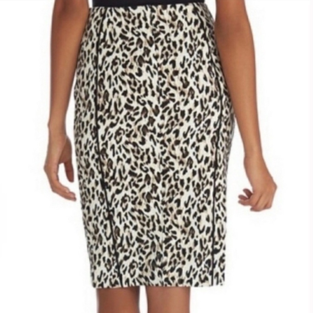 White House Black Market Womens Pencil Skirt Size 6P Leopard Print Lined Career‎